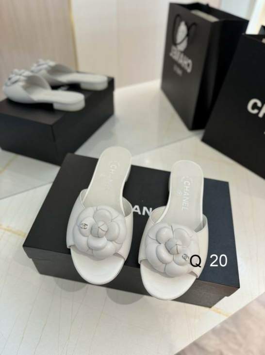 Picture of Chanel Slippers _SKUChanelsz35-40XX04083105